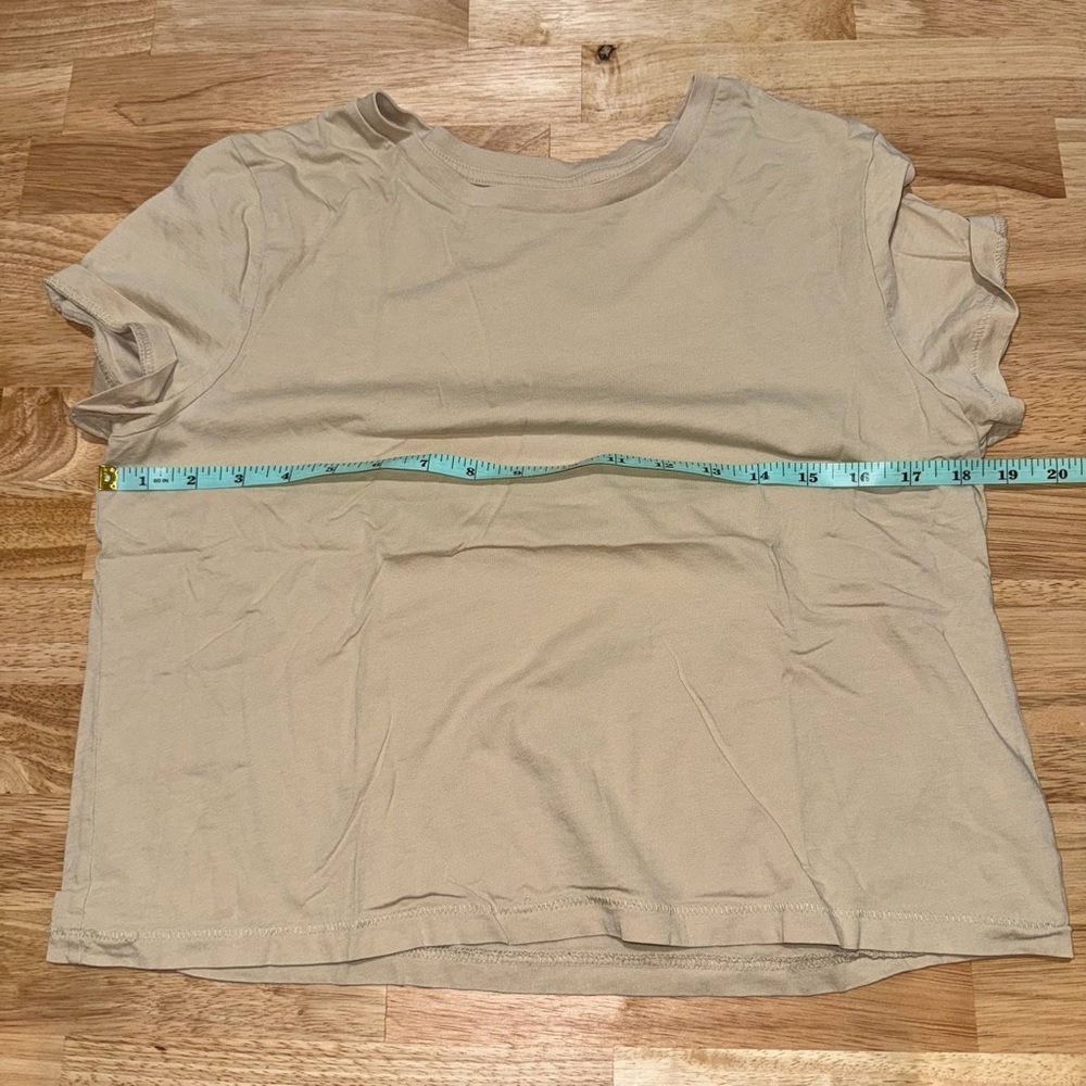 Universal Thread Tan Crop Top - Picture 4 of 8